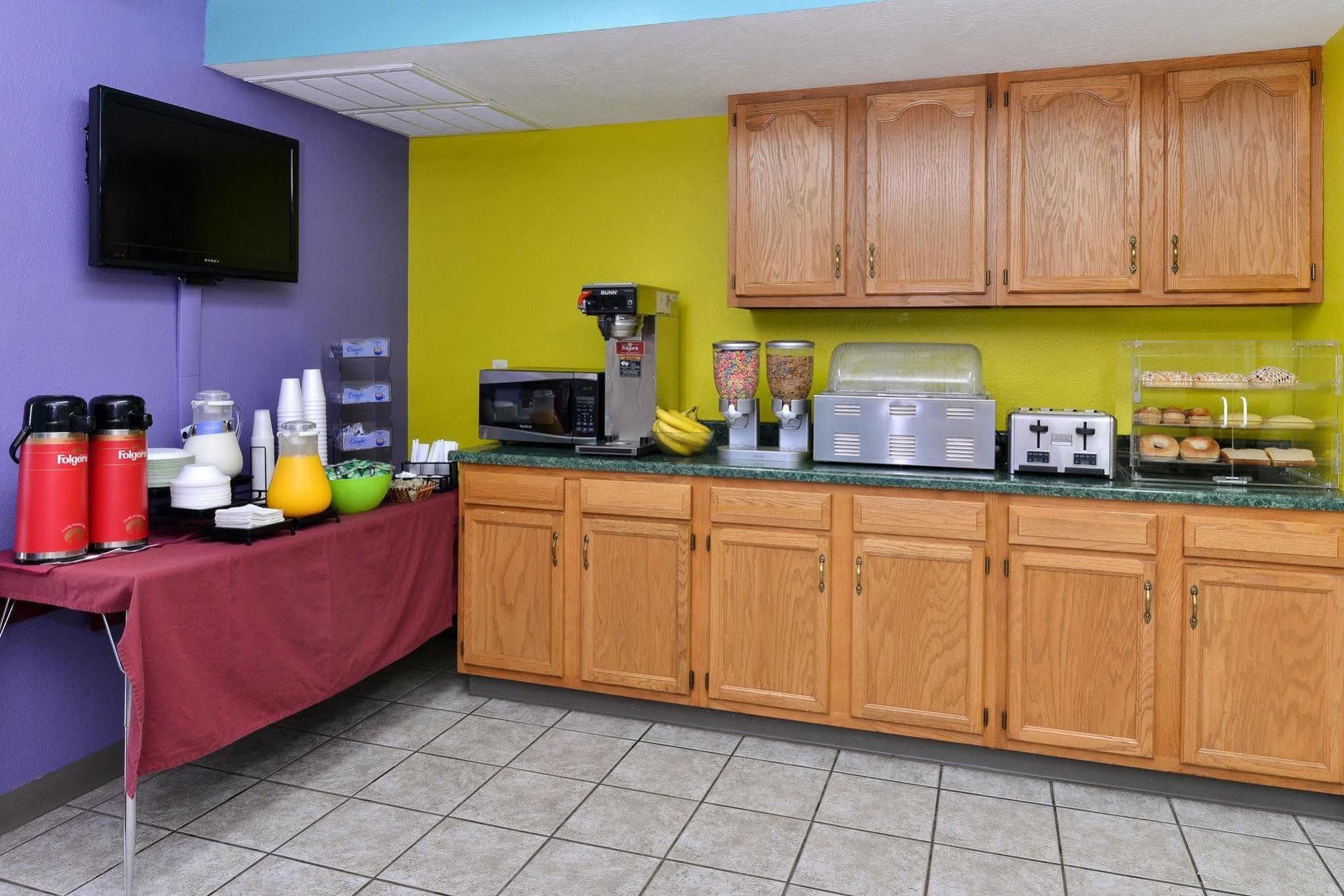 Americas Best Value Inn - Seymour Esterno foto